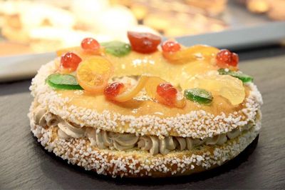 Gâteaux des Rois Crème de Marron Brioche Sucre Fruits Confits Faits Maison à Partager Épiphanie Boulangerie Aixoise Marseille